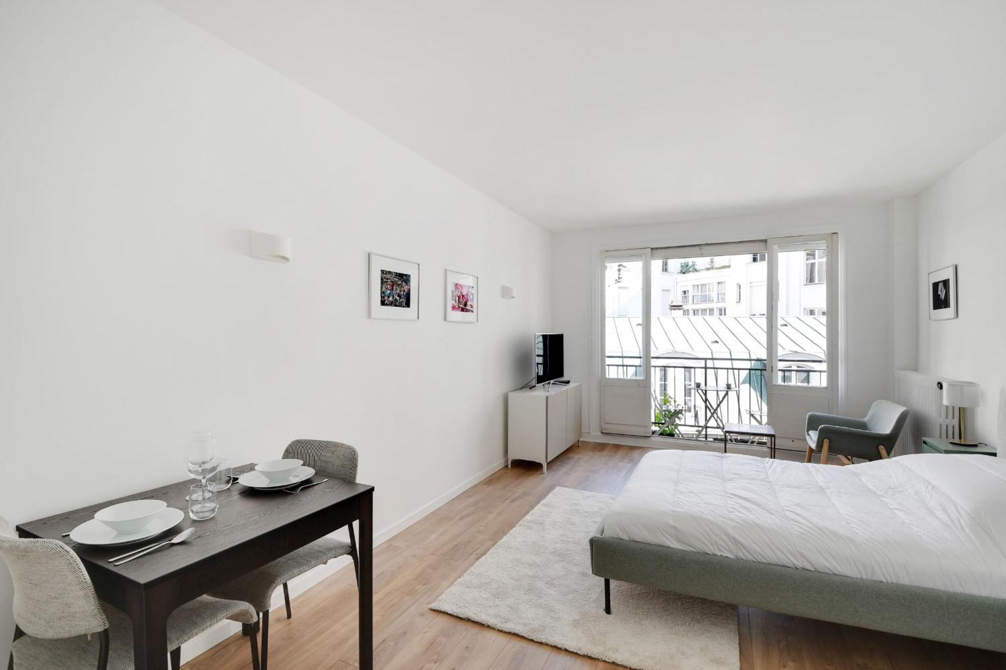 Bright Studio For 2 - Champs-Elysees Parigi Esterno foto
